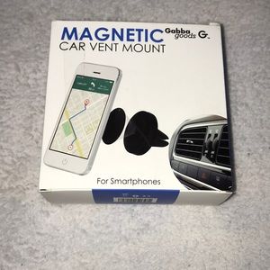Magnetic car vent mount